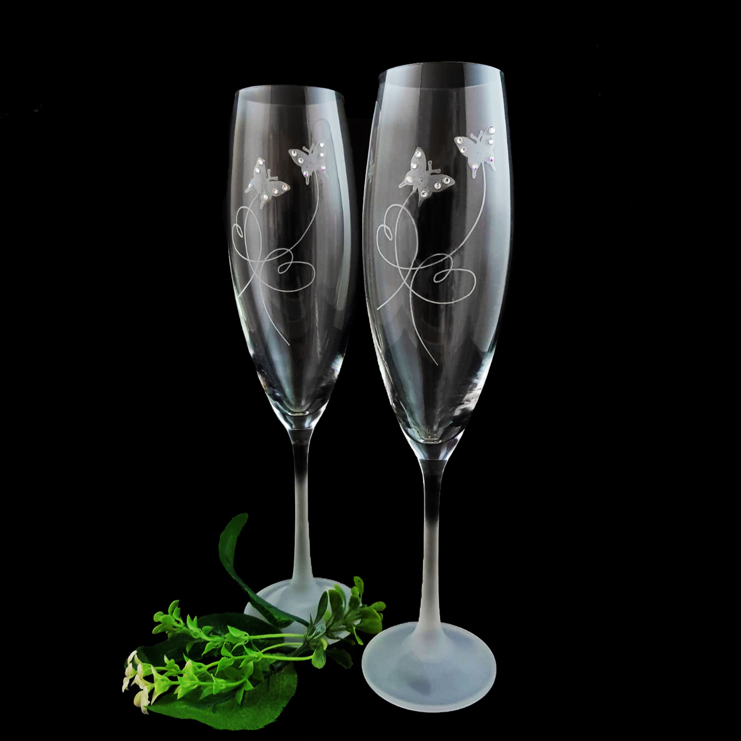 2 Hochzeitsgläser Schmetterlinge mit Steinen