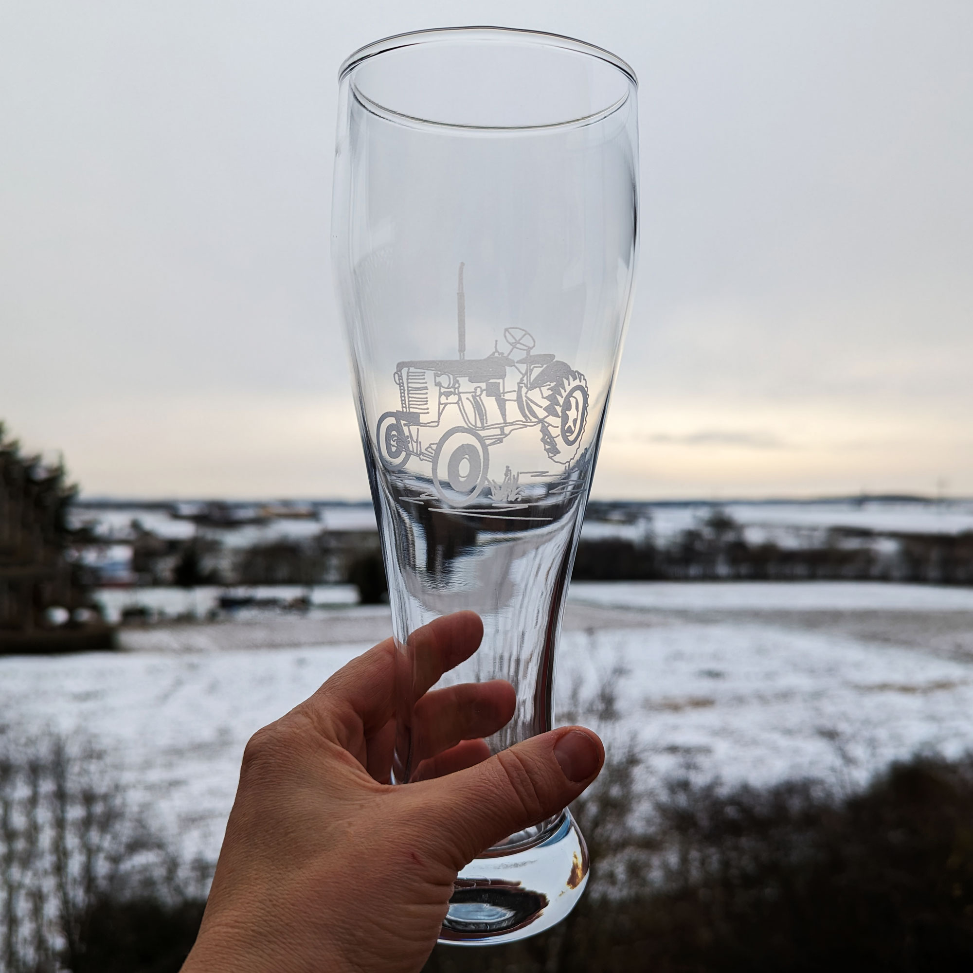 Weizenbierglas mit Traktor historisch _II